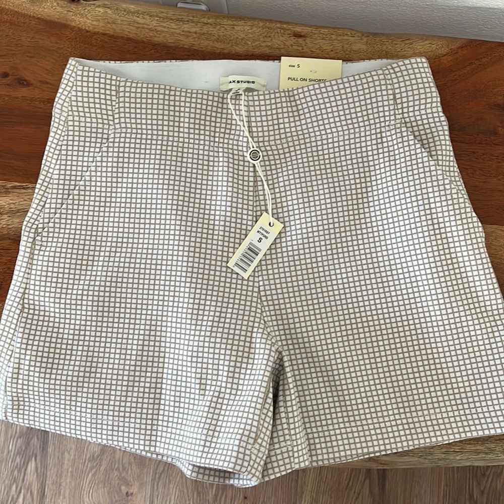 Max studio gingham shorts
